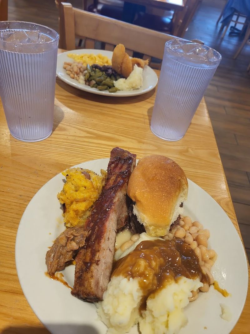 Farmer's Family Restaurant &mdash; Columbia