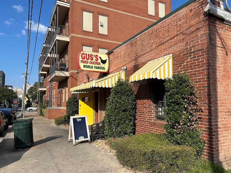 Gus&rsquo;s World Famous Fried Chicken &mdash; Mason/Memphis