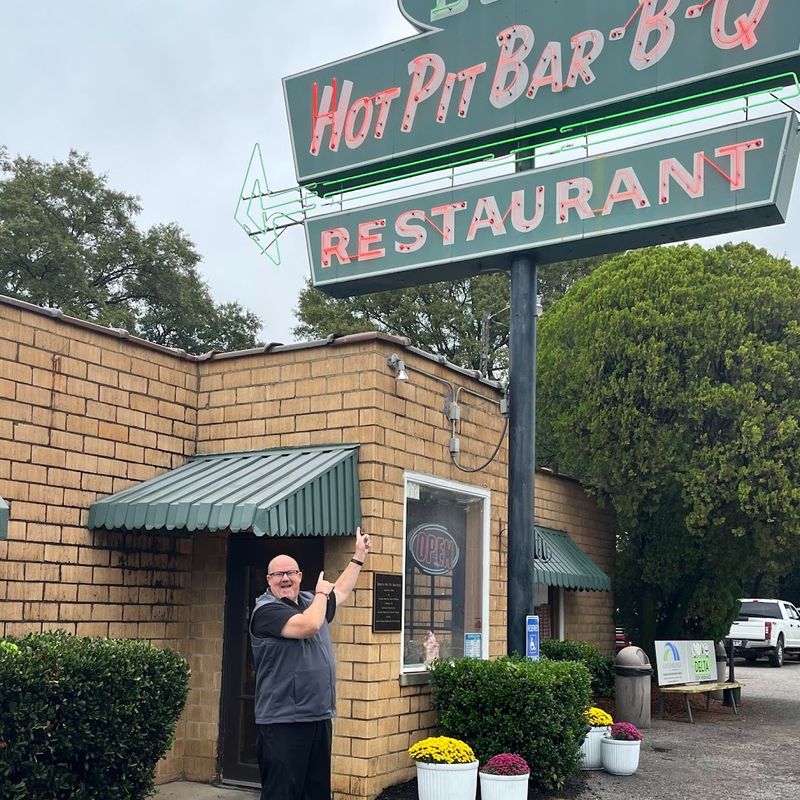 Bozo’s Hot Pit Bar-B-Q - Mason