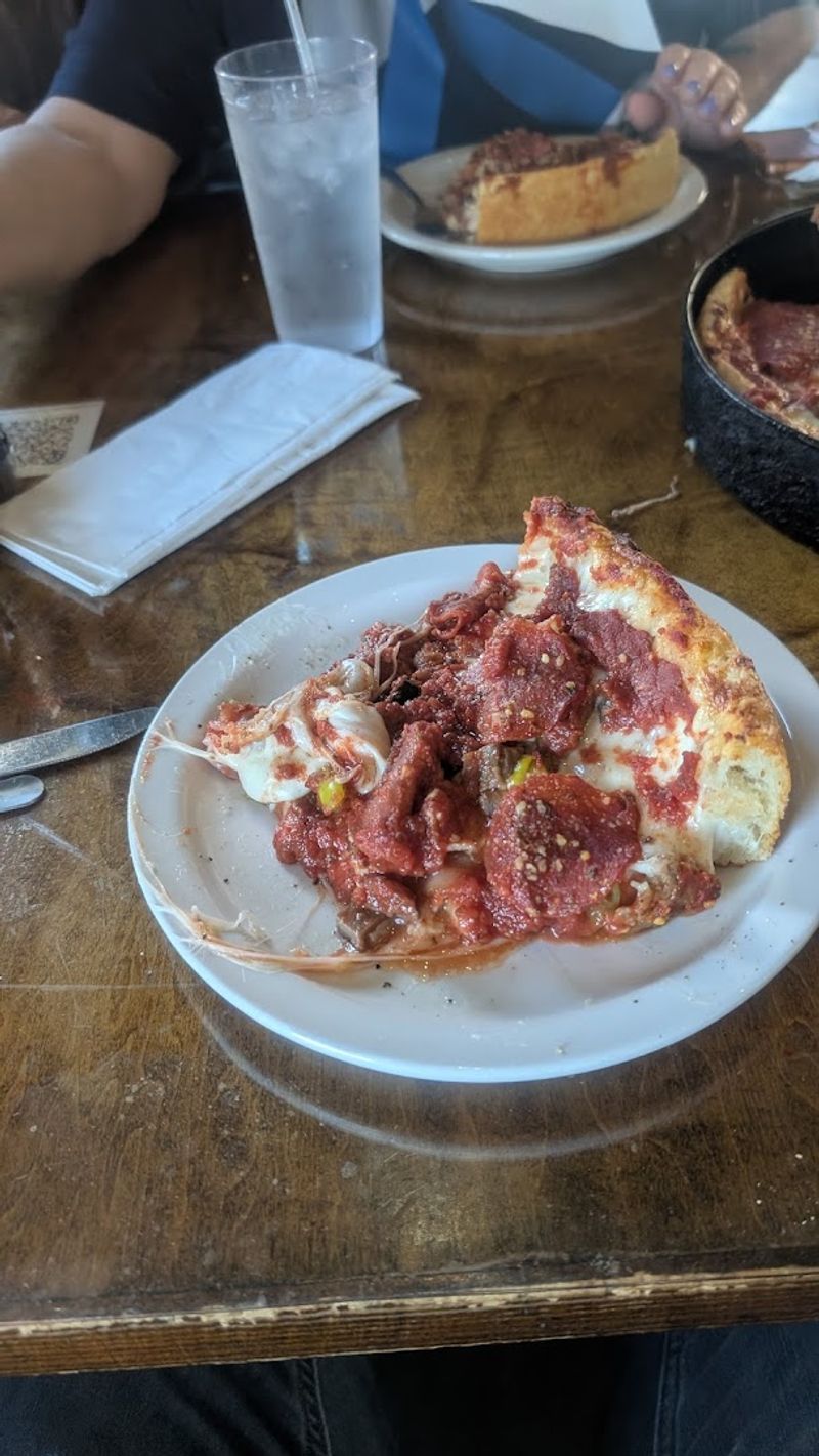 If You Love Deep Dish This Tennessee Restaurant Belongs on Your List