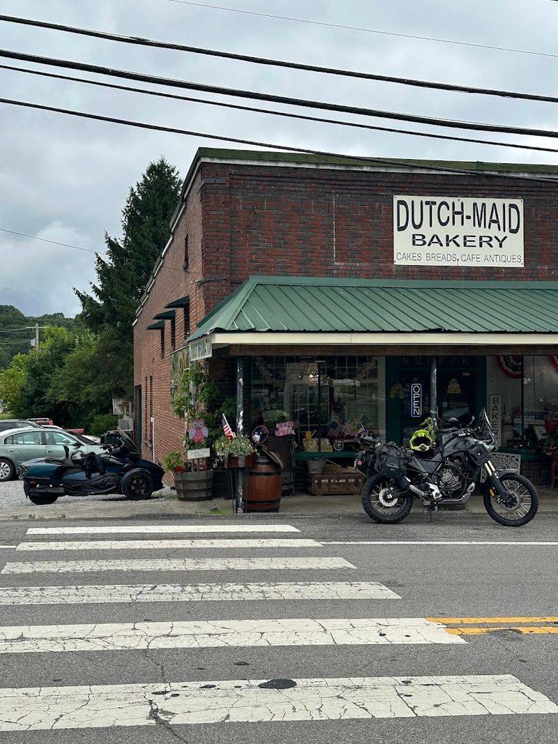 Dutch Maid Bakery &mdash; Tracy City