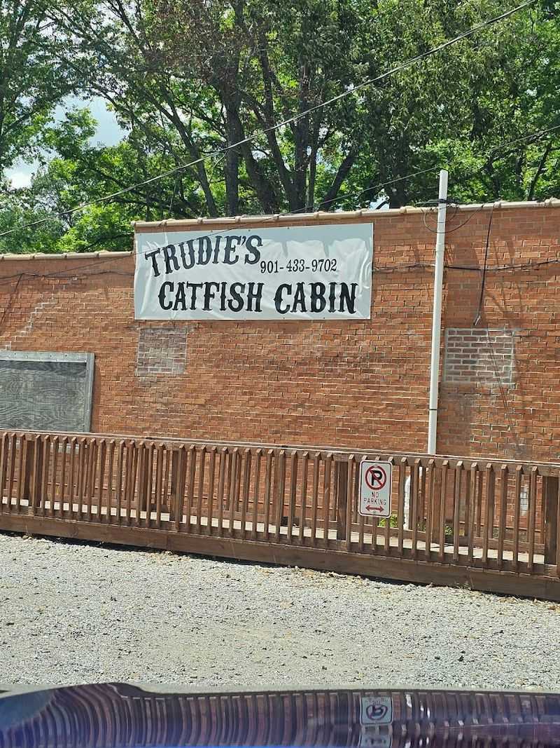 Trudie's Catfish Cabin &mdash; Lakeland