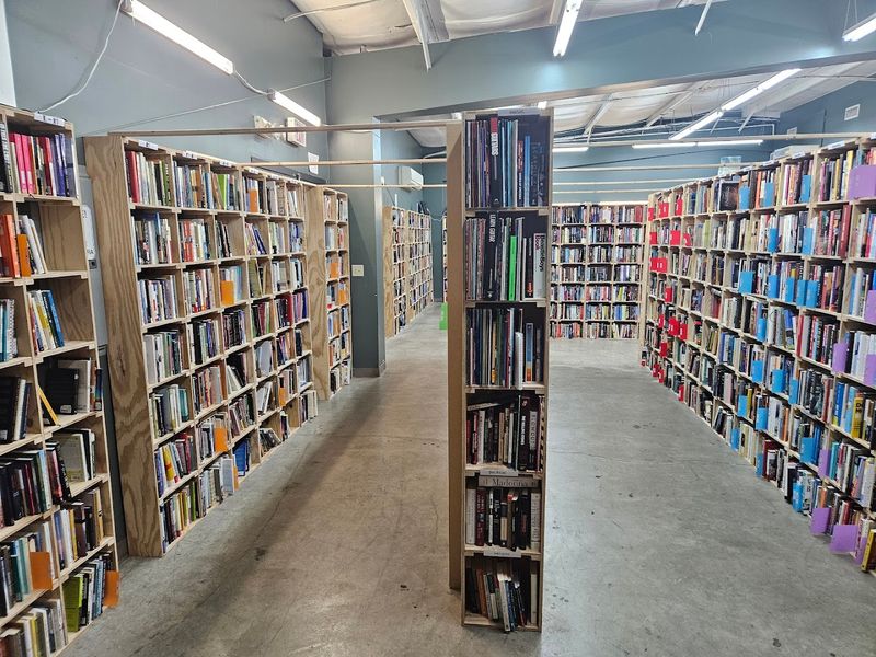 The Happy Book Stack &ndash; Murfreesboro