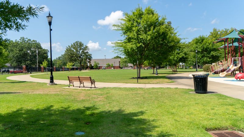 The Tennessee River Town That Still Feels Like a Secret