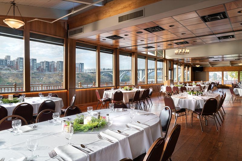 Calhoun's on the River, Knoxville