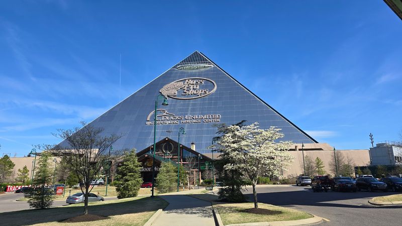 Bass Pro Shops at the Pyramid — Memphis