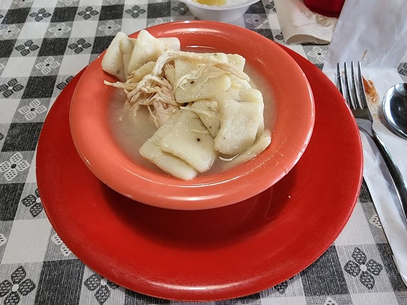 For Travelers Craving Southern Comfort Food, Brooksie's Barn Delivers The Full Experience