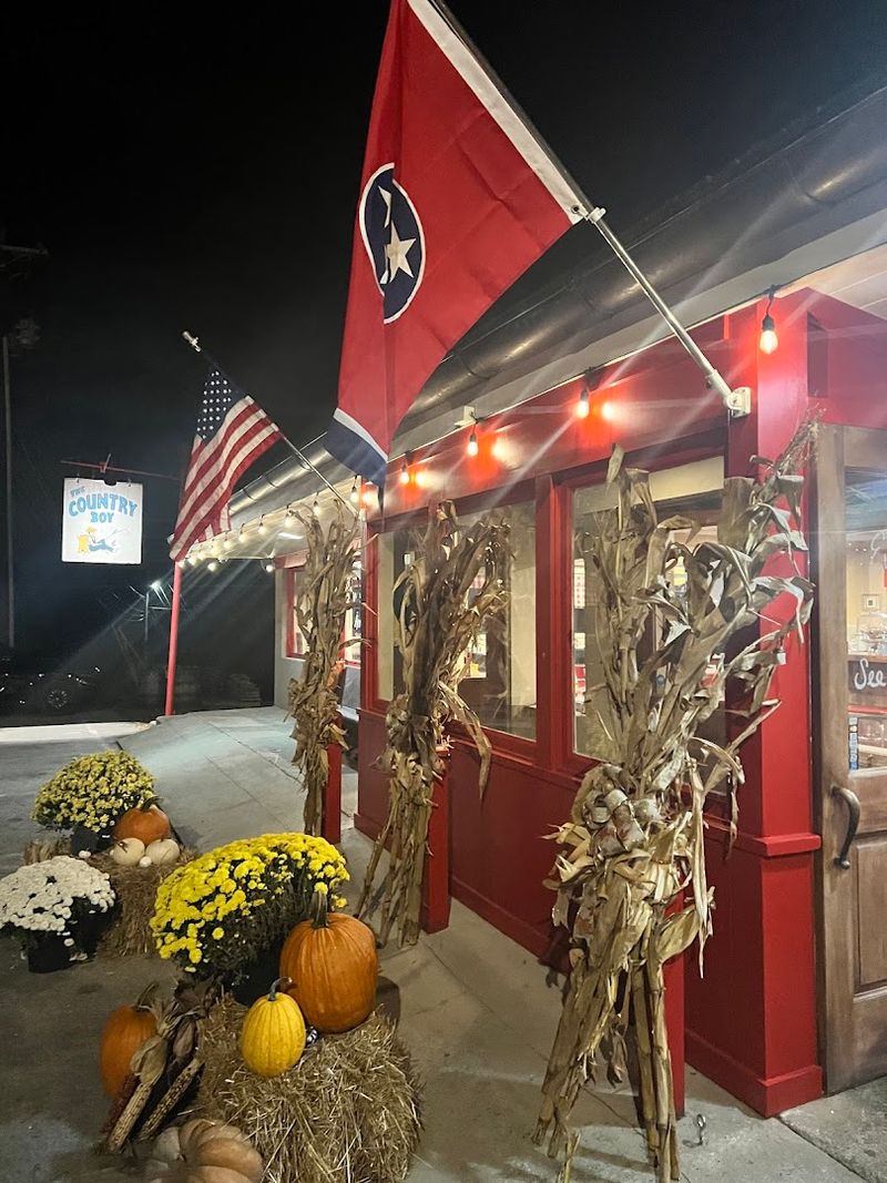 The Country Boy Restaurant — Leiper's Fork