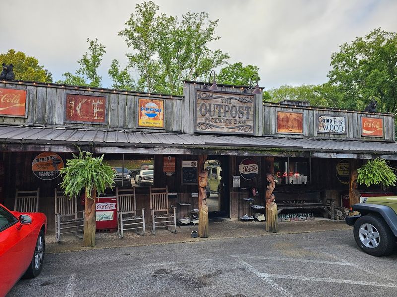 The Outpost &mdash; Savannah