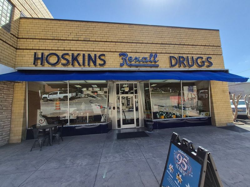 Hoskins Drug Store #2 &mdash; Clinton