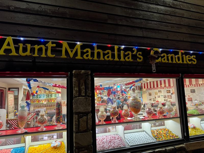 Aunt Mahalia&rsquo;s Homemade Candies in Gatlinburg