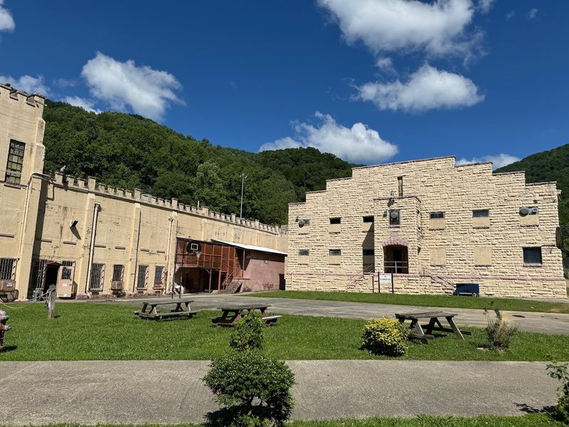Tour Brushy Mountain State Penitentiary