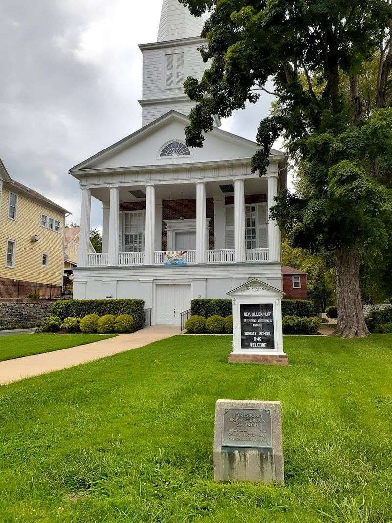 What Future Retirees Should Know Before Making the Move