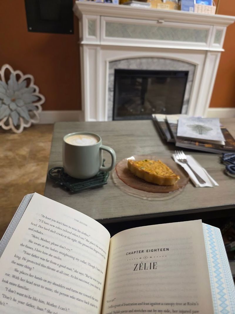 Rêve Coffee & Books — Chattanooga