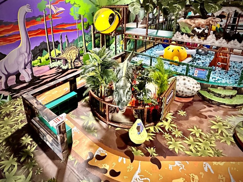 Lost Worlds Dinotopia &mdash; Madison