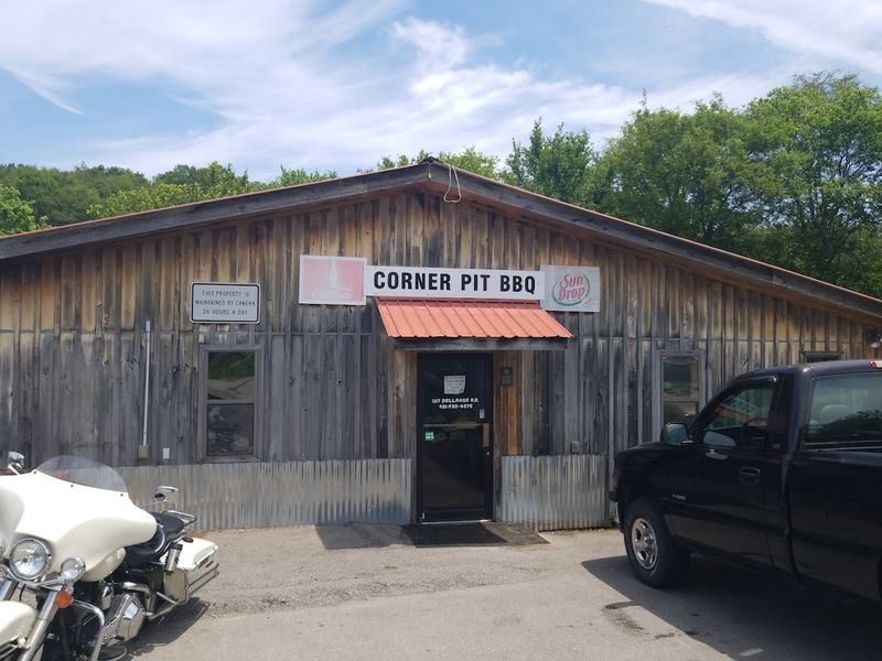 Corner Pit BBQ — Dellrose