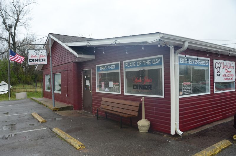 One Retro Diner in Tennessee Is Keeping Old-School American Comfort Food Alive