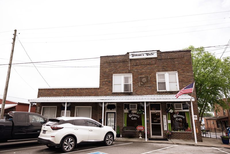 Gibson's Cafe &mdash; Lafayette