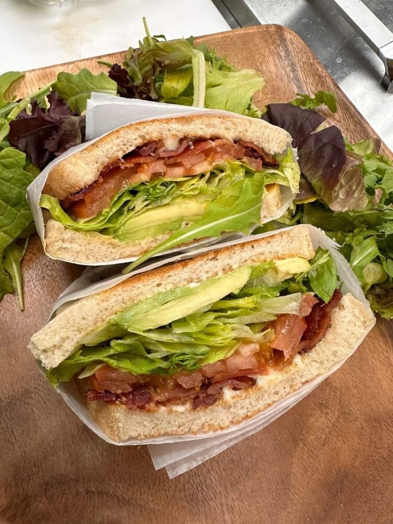 Strawberry Coffee Shop & Deli &mdash; Clarksville