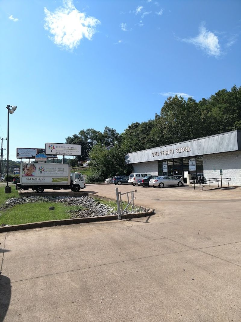 Why This Chattanooga Thrift Store Leaves a Lasting Impact Long After You Leave