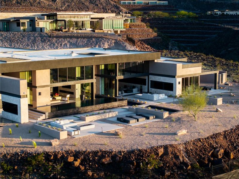 Desert Mega Mansions