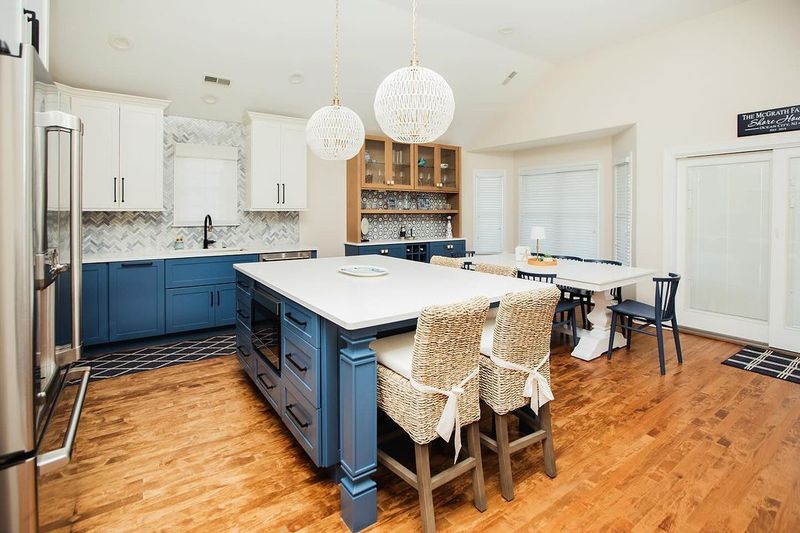 8 Kitchen Colors That Are Coming Back In 2025 And 10 That Are Already Trending - Decor Hint Two-Tone Cabinets (Currently Trending)