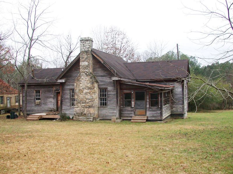 Which Homes Are Falling Out Of Favor In Lithonia (And Which Ones Buyers Are Fighting For In 2025) - Decor Hint Isolated Rural Properties Without Infrastructure