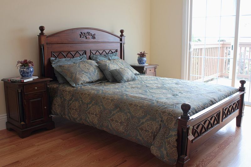 36 Antiques Are Not Worth A Penny Nowadays, For Real - Decor Hint Gothic Revival Furniture