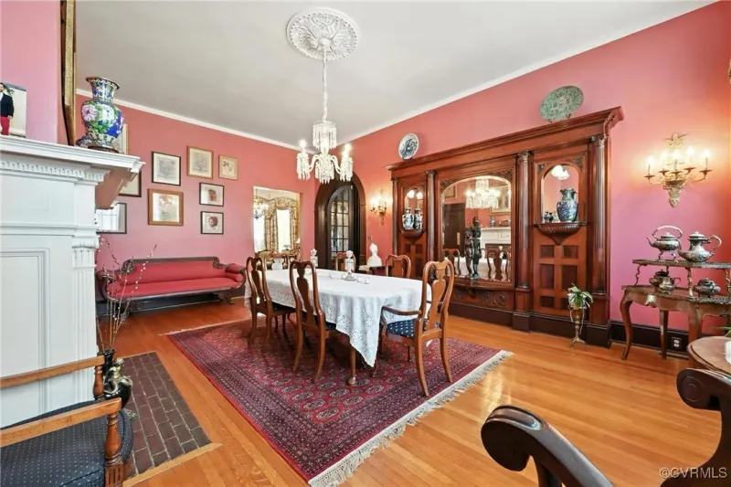 Restoring An 1890 Victorian Home In Petersburg - Decor Hint Dining With Elegance And Warmth