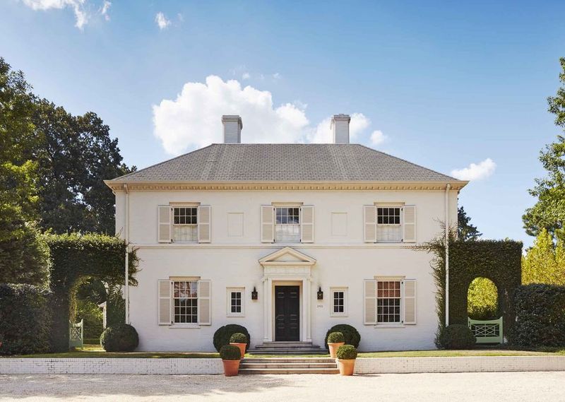 Symmetrical Window Arrangements