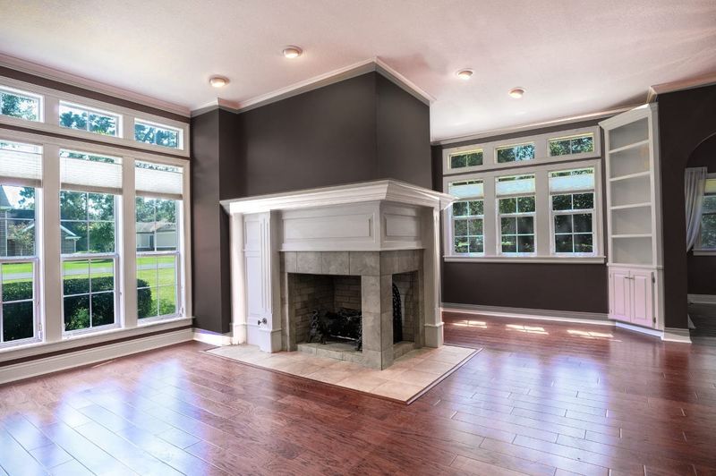 13 Sherwin-Williams Colors Ideal For Nevada Homes And Natural Surroundings - Decor Hint Urbane Bronze: Mountain Shadow Magic