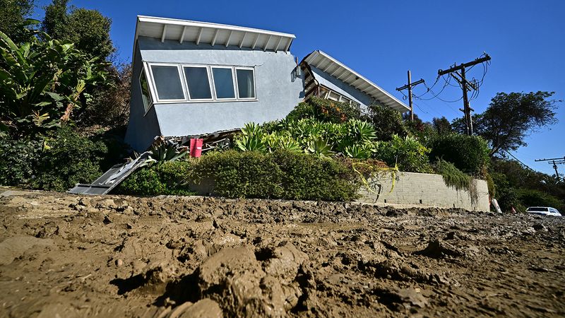 Los Angeles Housing Outlook 13 Properties At Risk Of Decreasing In Value - Decor Hint Eaton Canyon Adjacent Properties