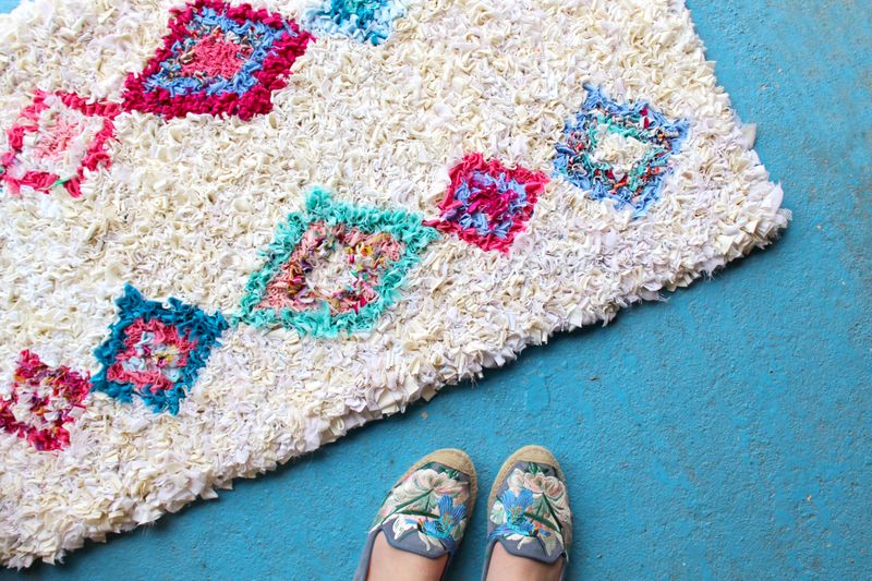 9 Vermont Collectibles Nobody Wants Anymore (And 3 Still Loved By Collectors) - Decor Hint Moldy Handmade Rag Rugs