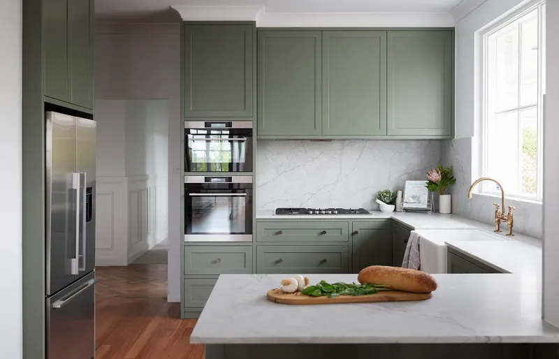 15 Kitchen Decisions That Could Hurt Your Utah Home's Appeal - Decor Hint Insufficient Ventilation
