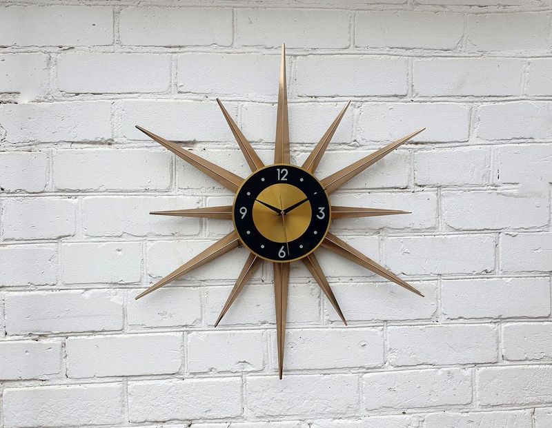 Step Back In Time With 27 Retro Kitchen Styles Straight From The 1970s - Decor Hint Retro Wall Clocks