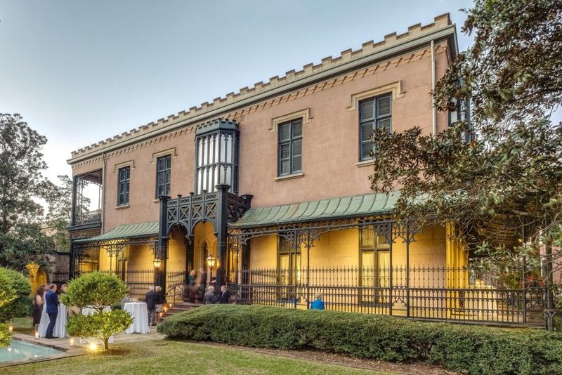 24 Historic Mansions In Georgia That Offer Glimpse Into The Grandeur Of Bygone Eras - Decor Hint Greene‑Meldrim House – Savannah