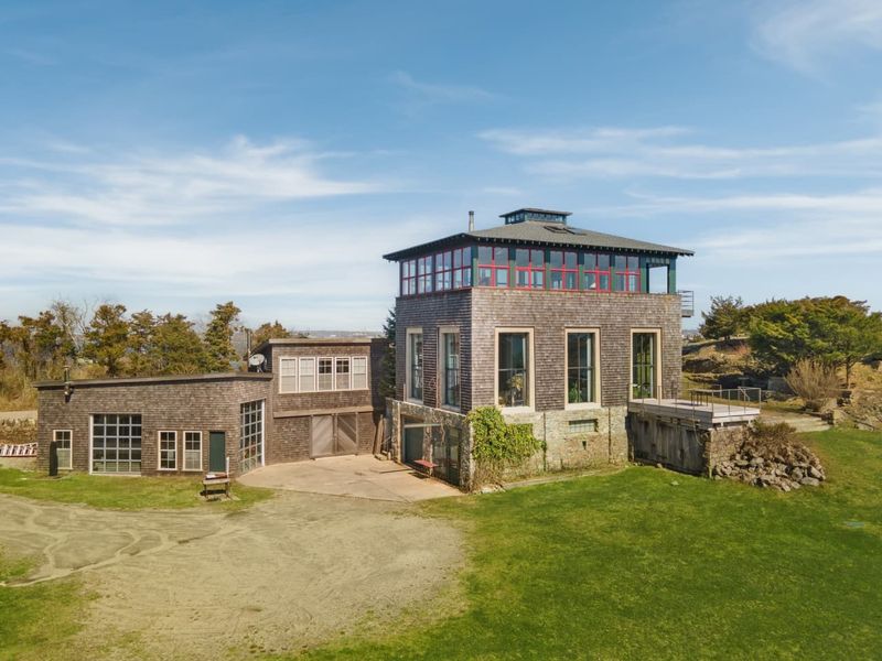 Bye-Bye, 12 Rhode Island Homes That May Be Out The Door By 2030 - Decor Hint Concrete Block Bungalows Crumbling Away