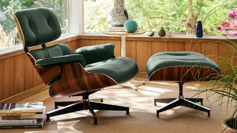 Mid-Century Modern Furniture Continues Its Upward Trajectory