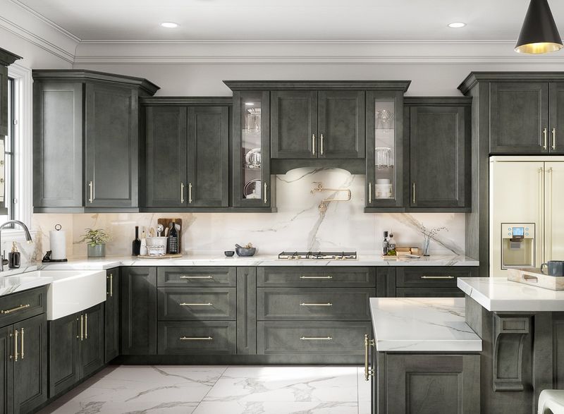 13 Natural Kitchen Colors Vancouver Designers Love For 2025 - Decor Hint Smoky Charcoal