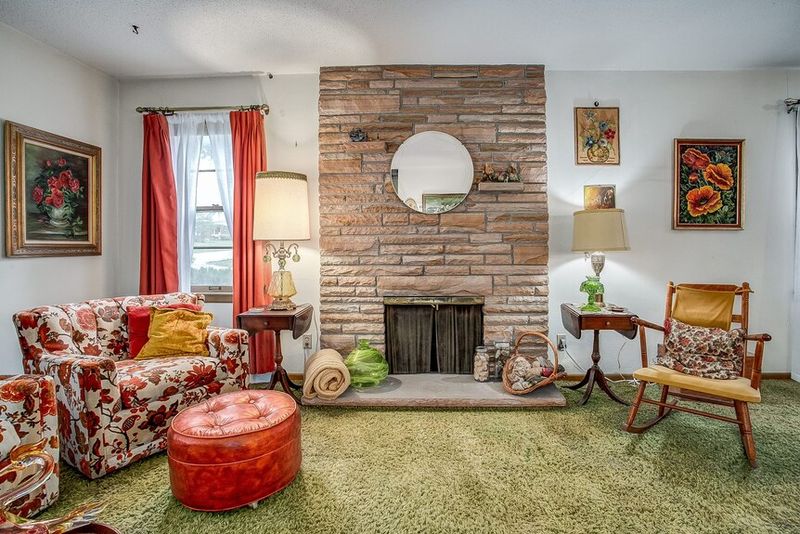 10 Couch Colors That Make Washington Homes Look Tired And 10 That Feel Modern - Decor Hint Outdated: Cherry Red