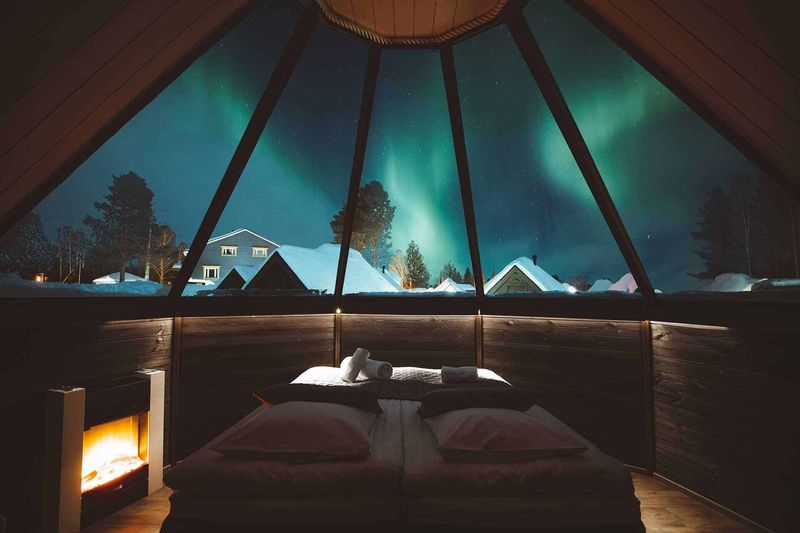 Secluded Glass Cabin – Lapland, Finland