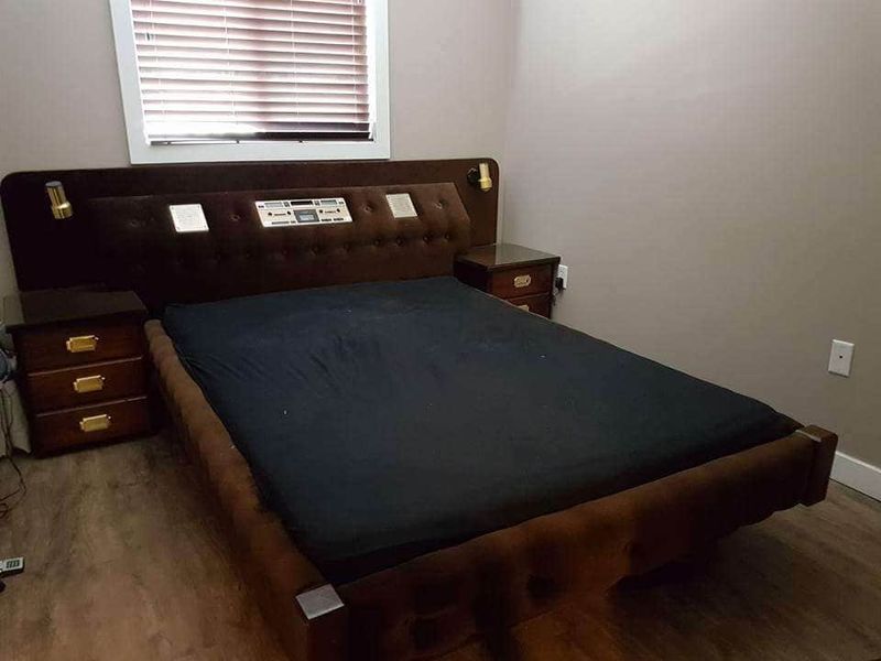 22 Things Every '80s Home Had Whether You Wanted Them Or Not - Decor Hint Waterbeds