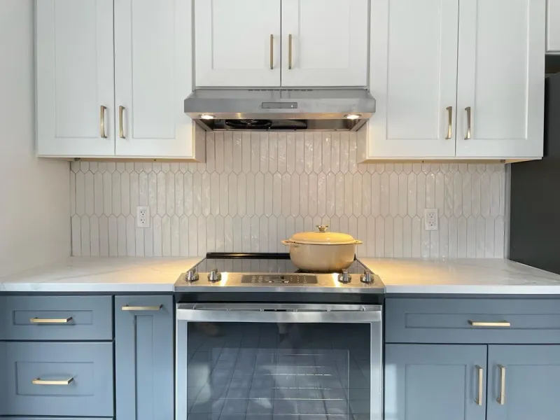 Tiny Tile Backsplashes Going Out Of Style