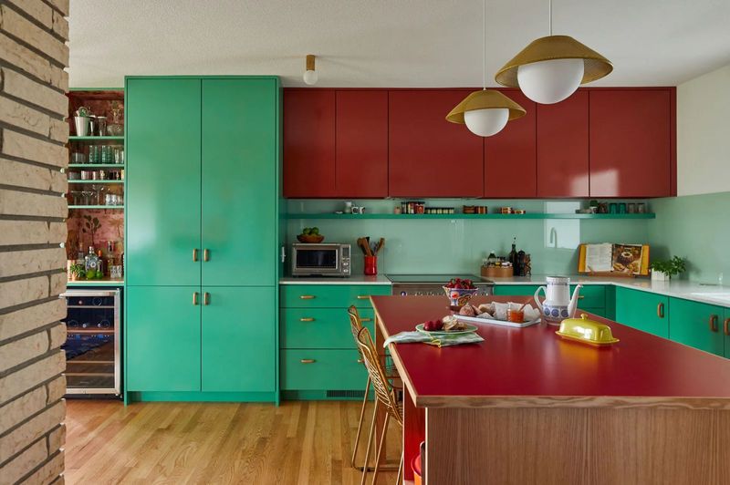 5 Kitchen Colors Going Out Of Style In Vancouver (And 7 Always On Trend) - Decor Hint Neon Or High-Saturation Accents