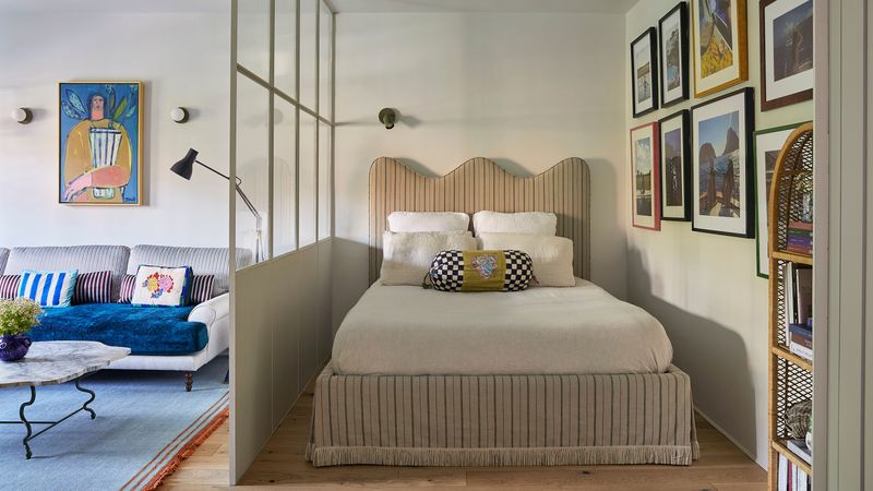 16 Expert Tips For Making Small Bedrooms Work Harder - Decor Hint Embrace Minimalism With Intention