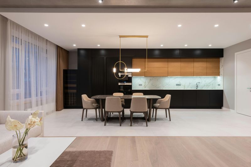Open Floor Plans: Advantages And Disadvantages To Consider - Decor Hint Cooking Odors Spread Everywhere