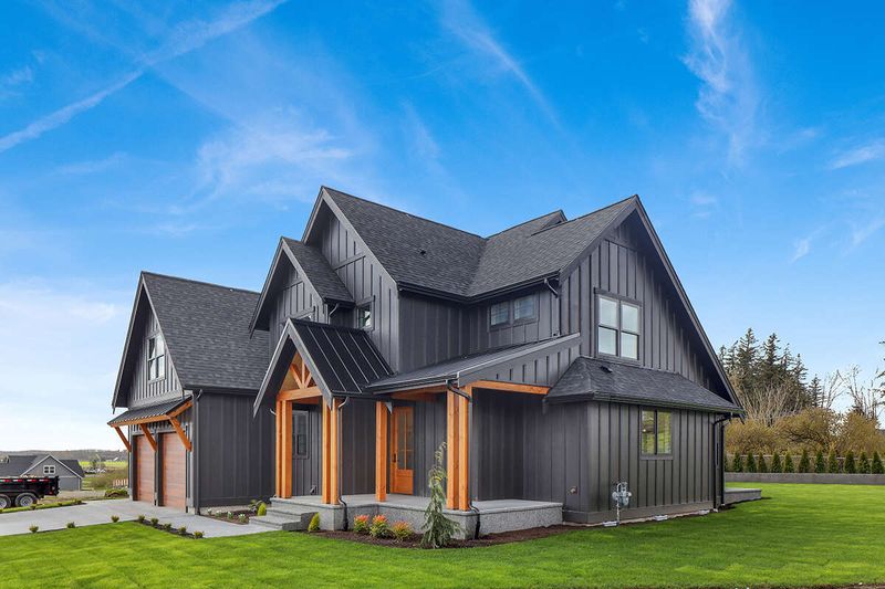 Modern Farmhouse Vibes: 11 Outdoor Looks Borrowed From 2025's Best Iowa Homes - Decor Hint Metal Roof Accents