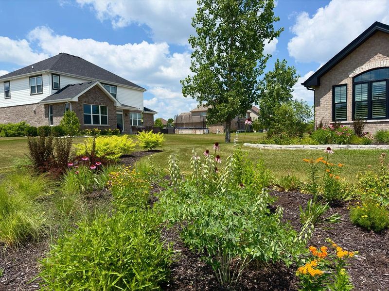Smart And Stylish: 12 Exterior Design Ideas Seen Across Nebraska Homes - Decor Hint Prairie-Inspired Landscaping