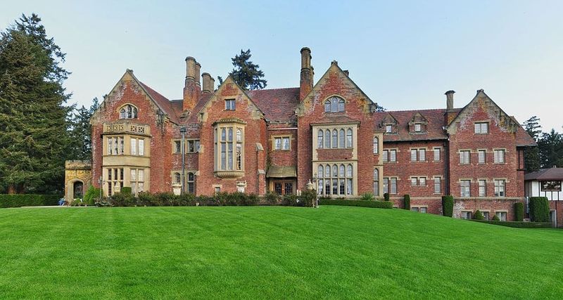 6 Highlights You Can't Miss At Washington's Historic Thornewood Castle - Decor Hint Filming Location