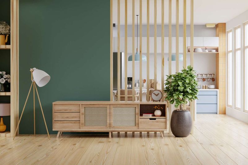 The 3D Rule: Designers’ Secret Trick For Making Small Spaces Feel Huge - Decor Hint Dimension Two - Divide